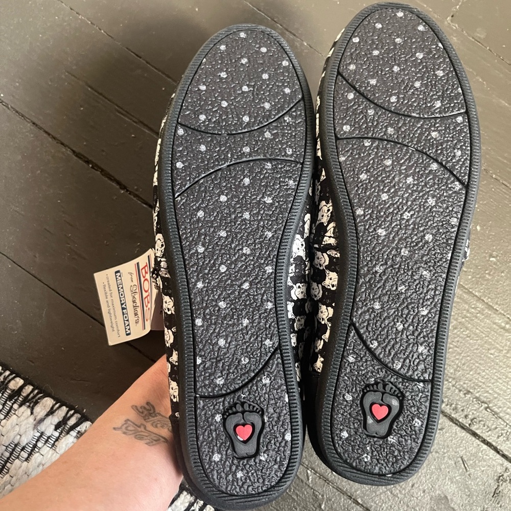 Bobs by Skechers Dog slip on shoes black/white size 9.5 - Picture 4 of 7